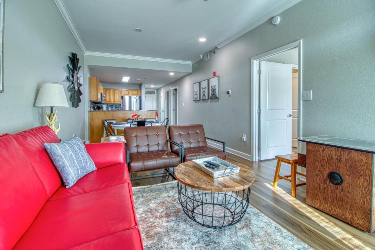 Fantastic Location! River And Mountain Views 2Br/2Ba Sleeps 6 Pigeon Forge Esterno foto